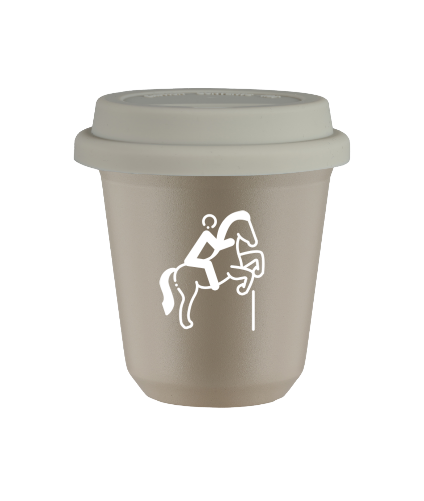 Tasse 150 ml BEIGE "Équitation 1 (blanc)", avec couvercle blanc Tasse 150 ml BEIGE "Équitation 1 (blanc)", avec couvercle blanc
