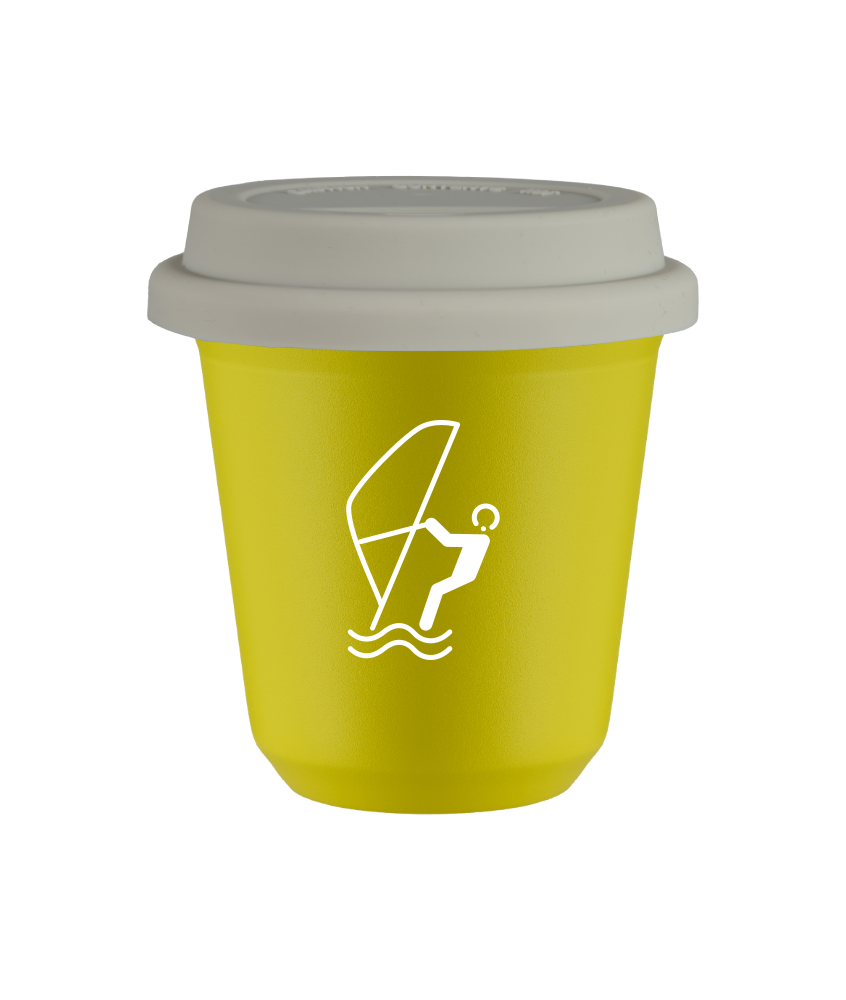 Tasse 150 ml JAUNE "Sports nautiques (blanc)", avec couvercle blanc Tasse 150 ml JAUNE "Sports nautiques (blanc)", avec couvercle blanc
