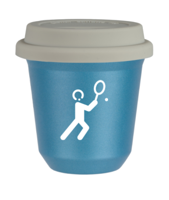 Tasse 80 ml BLEU CLAIR MÉTALLIQUE "Tennis 1 (blanc)", avec couvercle blanc Tasse 80 ml BLEU CLAIR MÉTALLIQUE "Tennis 1 (blanc)", avec couvercle blanc