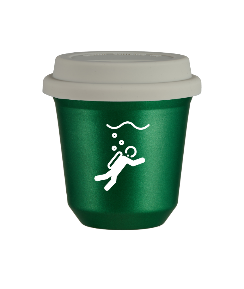 Tasse 80 ml VERT MÉTALLIQUE "Plongée (blanc)", avec couvercle blanc Tasse 80 ml VERT MÉTALLIQUE "Plongée (blanc)", avec couvercle blanc