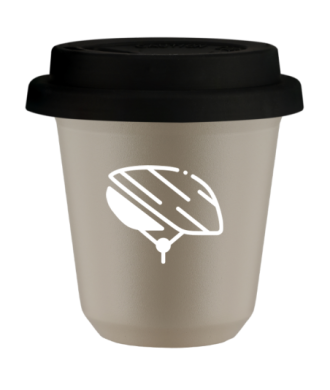 Tasse 80 ml BEIGE "Casque (blanc)", avec couvercle noir Tasse 80 ml BEIGE "Casque (blanc)", avec couvercle noir