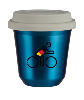 Tasse 150 ml BLEU MÉTALLIQUE "Cycliste aux couleurs allemandes", avec couvercle blanc Tasse 150 ml BLEU MÉTALLIQUE "Cycliste aux couleurs allemandes", avec couvercle blanc