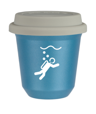 Tasse 150 ml BLEU CLAIR MÉTALLIQUE "Plongée (blanc)", avec couvercle blanc Tasse 150 ml BLEU CLAIR MÉTALLIQUE "Plongée (blanc)", avec couvercle blanc