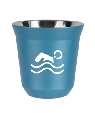 Tasse 150 ml BLEU CLAIR MÉTALLIQUE "Natation (blanc)" Tasse 150 ml BLEU CLAIR MÉTALLIQUE "Natation (blanc)"