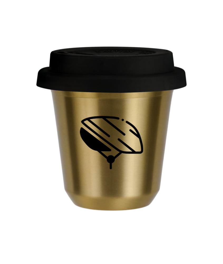 Tasse 240 ml OR "Casque (noir)", avec couvercle noir Tasse 240 ml OR "Casque (noir)", avec couvercle noir