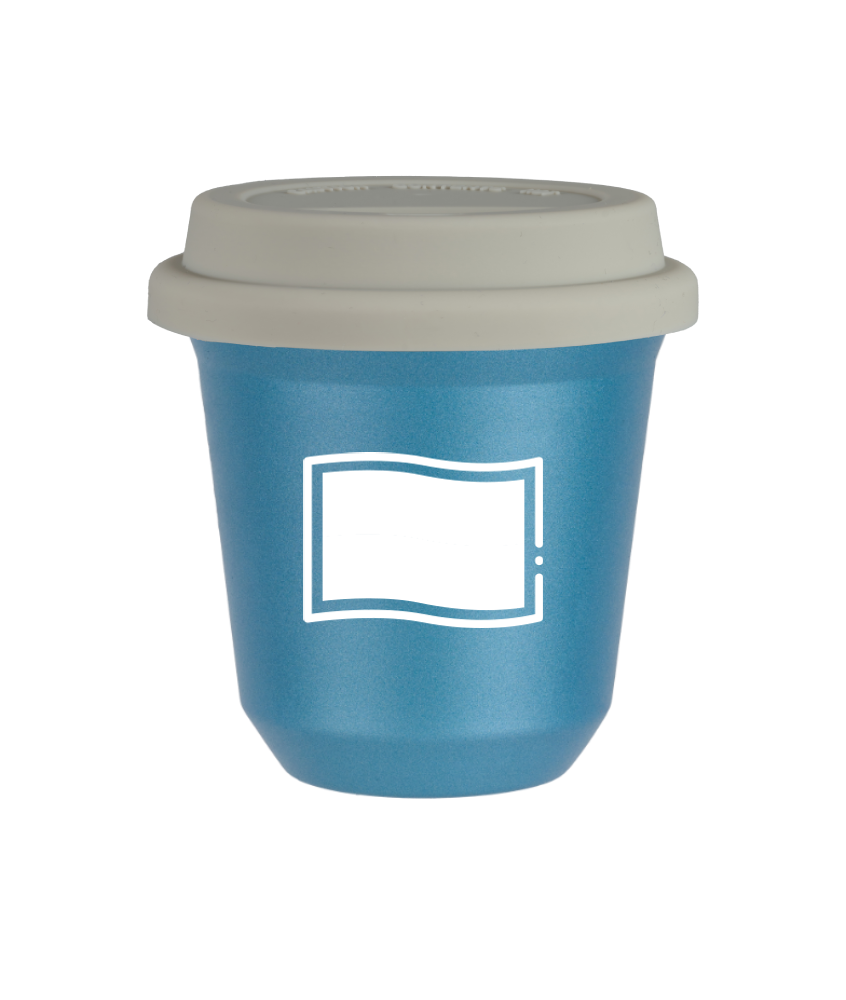 Tasse 240 ml BLEU CLAIR MÉTALLIQUE "Drapeau polonais (blanc)", avec couvercle blanc Tasse 240 ml BLEU CLAIR MÉTALLIQUE "Drapeau polonais (blanc)", avec couvercle blanc