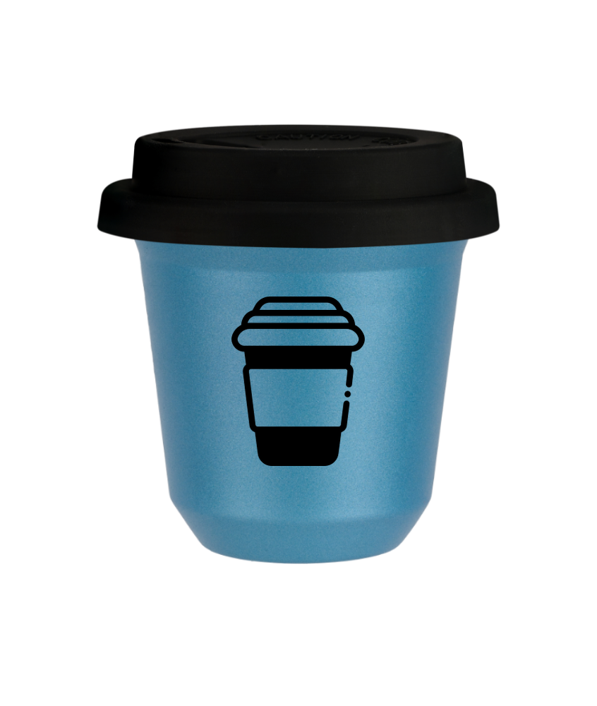 Tasse 240 ml BLEU CLAIR MÉTALLIQUE, avec couvercle noir Tasse 240 ml BLEU CLAIR MÉTALLIQUE, avec couvercle noir