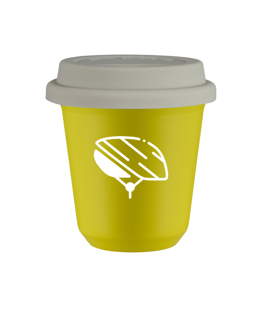 Tasse 240 ml JAUNE "Casque (blanc)", avec couvercle blanc Tasse 240 ml JAUNE "Casque (blanc)", avec couvercle blanc