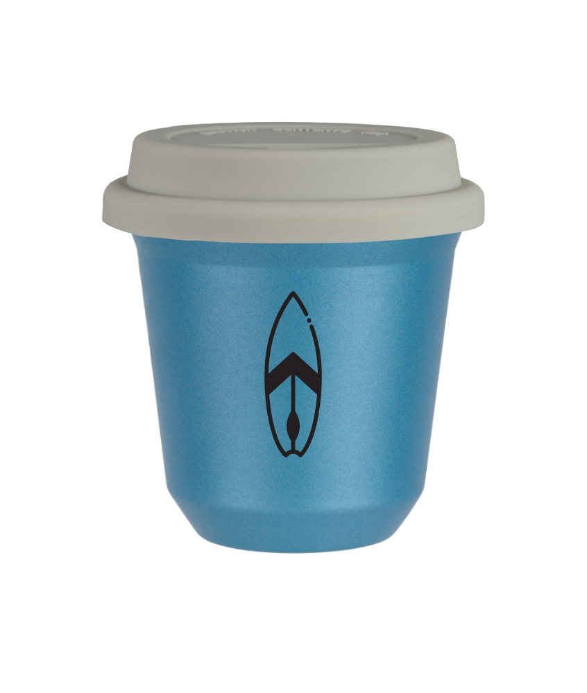 Tasse 80 ml BLEU CLAIR MÉTALLIQUE "Planche (noir)", avec couvercle blanc