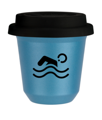 Tasse 80 ml BLEU CLAIR MÉTALLIQUE "Natation", avec couvercle noir Tasse 80 ml BLEU CLAIR MÉTALLIQUE "Natation", avec couvercle noir