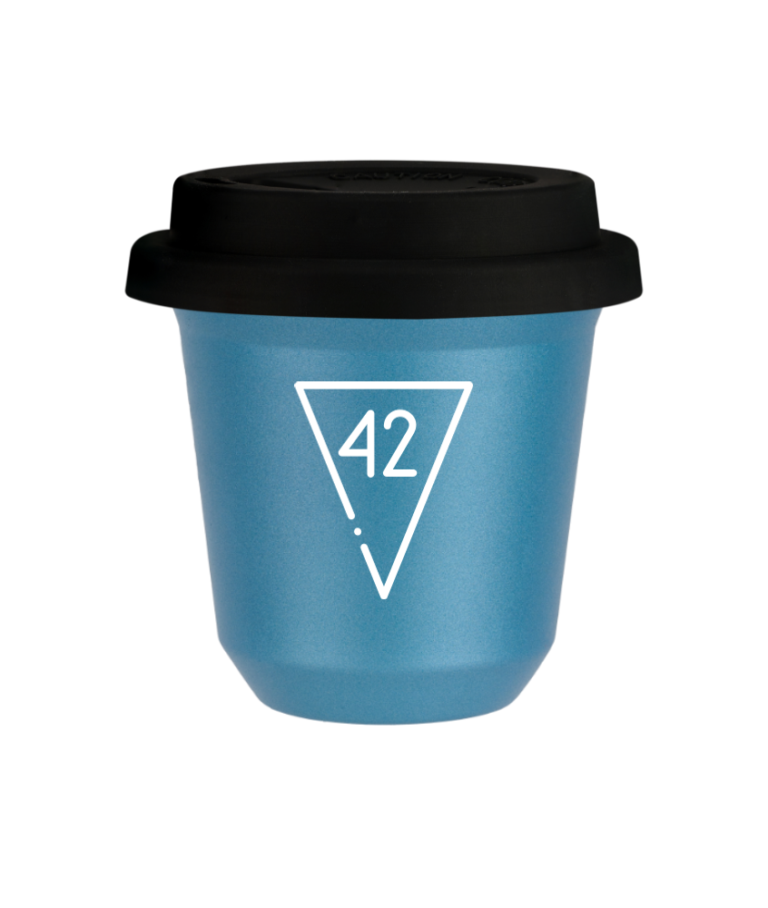 Tasse 80 ml BLEU CLAIR MÉTALLIQUE "42 (blanc)", avec couvercle noir