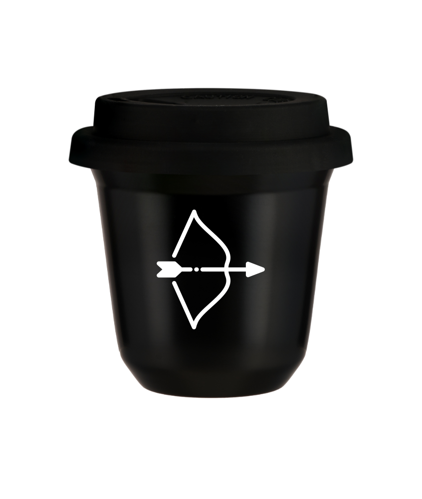 Tasse 150 ml NOIR "Sagittaire (blanc)", avec couvercle noir Tasse 150 ml NOIR "Sagittaire (blanc)", avec couvercle noir