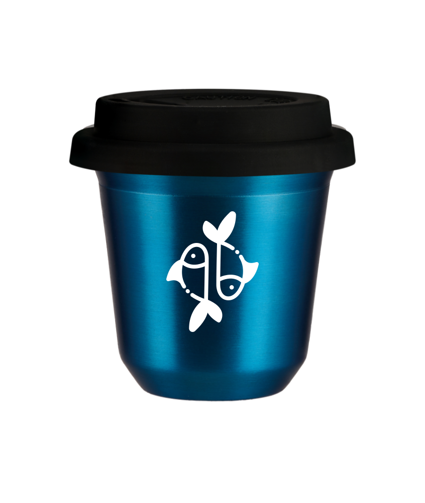 Tasse 150 ml BLEU MÉTALLIQUE "Poissons (blanc)", avec couvercle noir Tasse 150 ml BLEU MÉTALLIQUE "Poissons (blanc)", avec couvercle noir