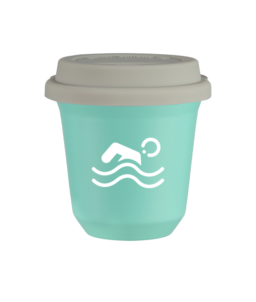 Tasse 150 ml TURQUOISE "Natation (blanc)", avec couvercle blanc
