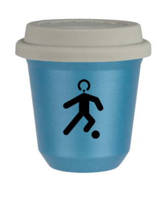 Tasse 150 ml BLEU CLAIR MÉTALLIQUE "Football (noir)", avec couvercle blanc Tasse 150 ml BLEU CLAIR MÉTALLIQUE "Football (noir)", avec couvercle blanc