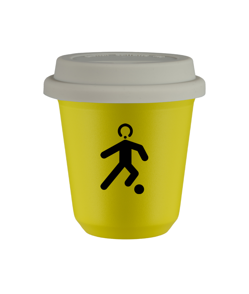 Tasse 240 ml JAUNE "Football (noir)", avec couvercle blanc Tasse 240 ml JAUNE "Football (noir)", avec couvercle blanc