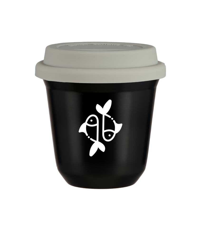 Tasse 240 ml NOIR "Poissons (blanc)", avec couvercle blanc Tasse 240 ml NOIR "Poissons (blanc)", avec couvercle blanc