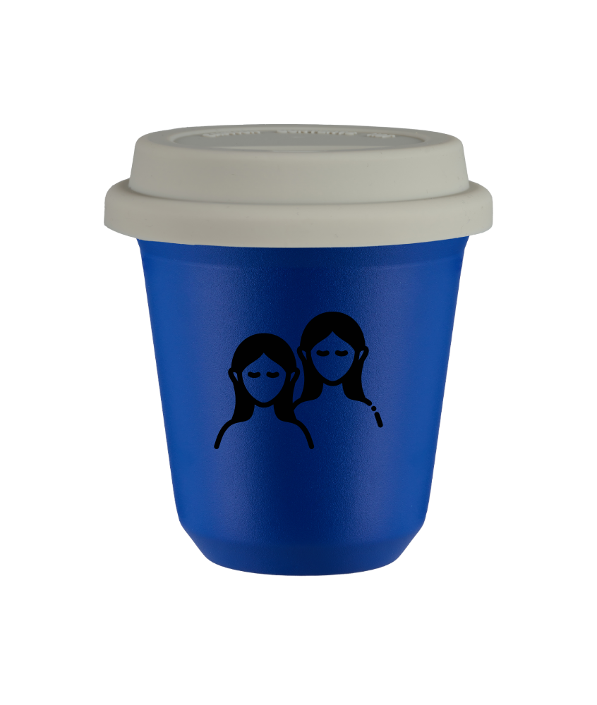 Tasse 240 ml BLEU "Gémeaux", avec couvercle blanc Tasse 240 ml BLEU "Gémeaux", avec couvercle blanc
