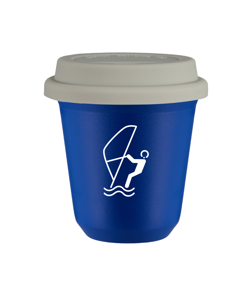 Tasse 240 ml BLEU "Sports nautiques (blanc)", avec couvercle blanc Tasse 240 ml BLEU "Sports nautiques (blanc)", avec couvercle blanc
