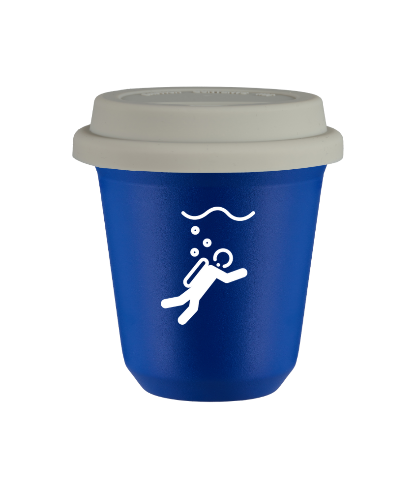 Tasse 240 ml BLEU "Plongée (blanc)", avec couvercle blanc Tasse 240 ml BLEU "Plongée (blanc)", avec couvercle blanc