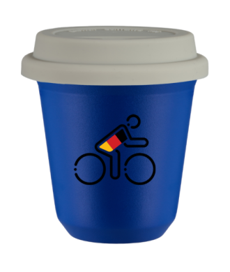 Tasse 240 ml BLEU "Cycliste aux couleurs allemandes (noir)", avec couvercle blanc Tasse 240 ml BLEU "Cycliste aux couleurs allemandes (noir)", avec couvercle blanc