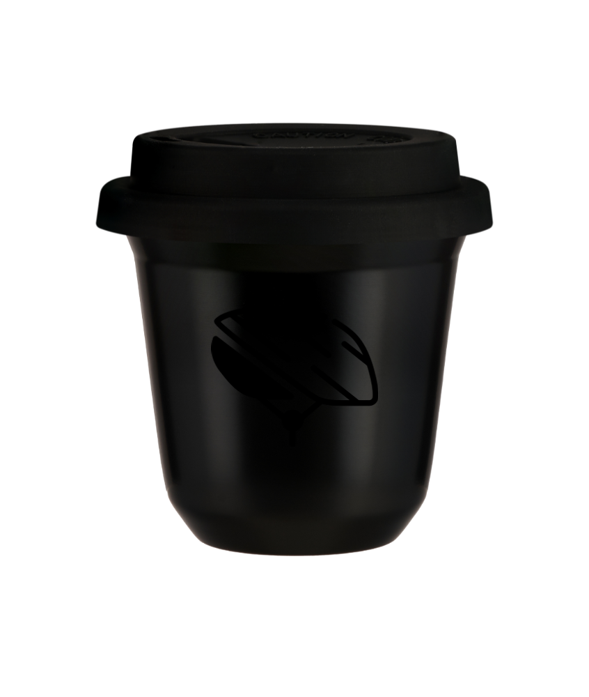 Tasse 240 ml NOIR "Casque", avec couvercle noir