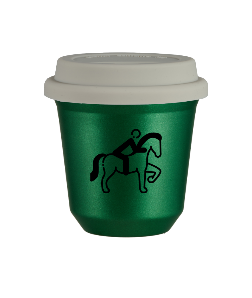 Tasse 240 ml VERT MÉTALLIQUE "Équitation 2 (noir)", avec couvercle blanc Tasse 240 ml VERT MÉTALLIQUE "Équitation 2 (noir)", avec couvercle blanc