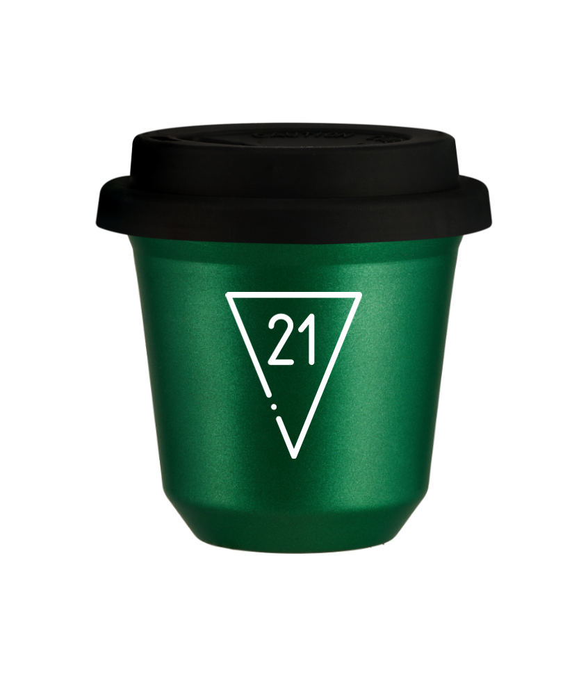 Tasse 240 ml VERT MÉTALLIQUE "21 (blanc)", avec couvercle noir Tasse 240 ml VERT MÉTALLIQUE "21 (blanc)", avec couvercle noir