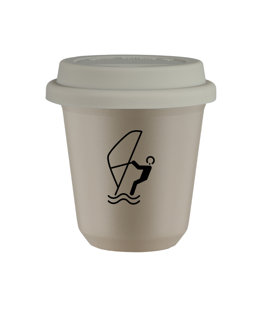 Tasse 240 ml BEIGE "Sports nautiques (noir)", avec couvercle blanc Tasse 240 ml BEIGE "Sports nautiques (noir)", avec couvercle blanc