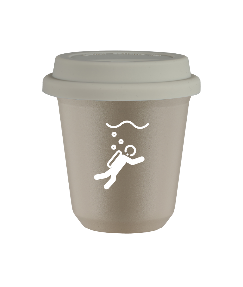 Tasse 240 ml BEIGE "Plongée (blanc)", avec couvercle blanc