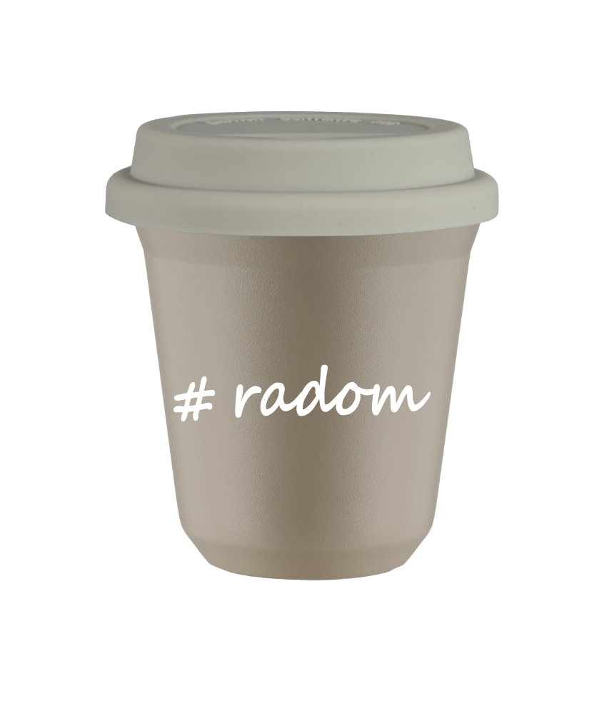 Tasse 240 ml BEIGE "Radom", avec couvercle blanc Tasse 240 ml BEIGE "Radom", avec couvercle blanc