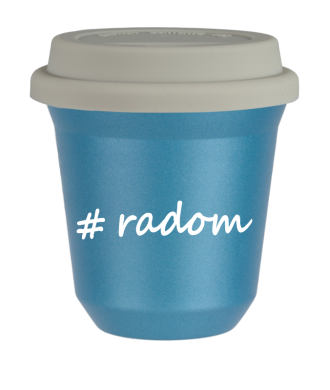 Tasse 240 ml BLEU CLAIR MÉTALLIQUE "Radom", avec couvercle blanc Tasse 240 ml BLEU CLAIR MÉTALLIQUE "Radom", avec couvercle blanc
