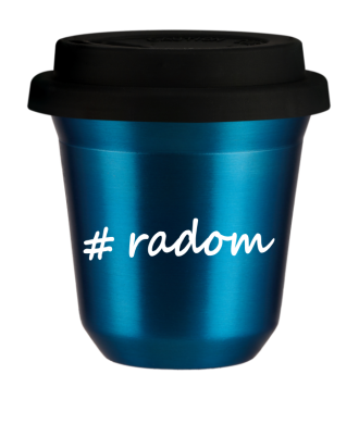 Tasse 240 ml BLEU MÉTALLIQUE "Radom", avec couvercle noir Tasse 240 ml BLEU MÉTALLIQUE "Radom", avec couvercle noir