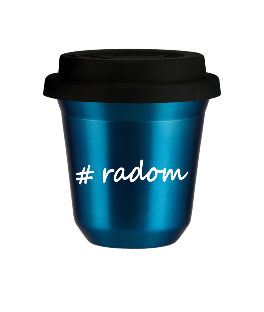 Tasse 240 ml BLEU MÉTALLIQUE "Radom", avec couvercle noir Tasse 240 ml BLEU MÉTALLIQUE "Radom", avec couvercle noir