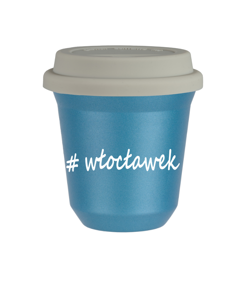 Tasse 150 ml BLEU CLAIR MÉTALLIQUE "Włocławek", avec couvercle blanc Tasse 150 ml BLEU CLAIR MÉTALLIQUE "Włocławek", avec couvercle blanc