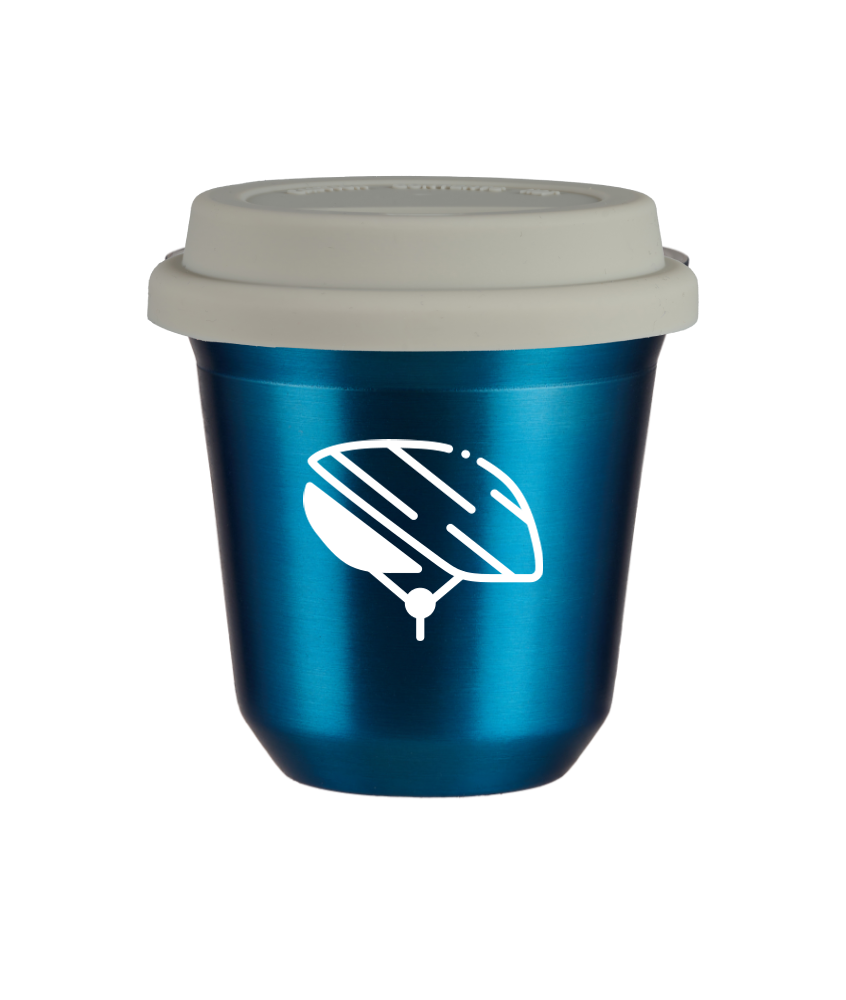 Tasse 150 ml BLEU MÉTALLIQUE "Casque (blanc)", avec couvercle blanc
