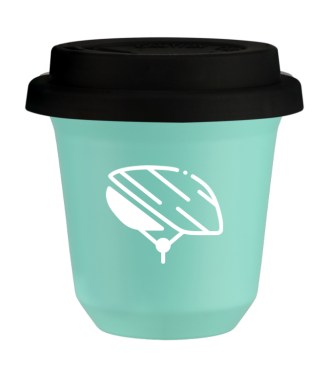 Tasse 150 ml TURQUOISE "Casque (blanc)", avec couvercle noir Tasse 150 ml TURQUOISE "Casque (blanc)", avec couvercle noir