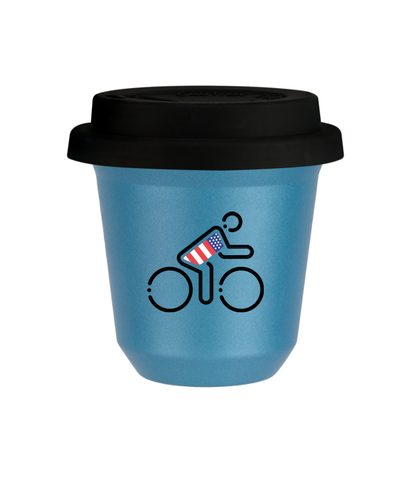 Tasse 150 ml BLEU CLAIR MÉTALLIQUE "Cycliste aux couleurs britanniques", avec couvercle noir