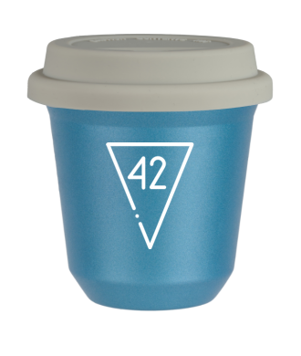 Tasse 150 ml BLEU CLAIR MÉTALLIQUE "42 (blanc)", avec couvercle blanc Tasse 150 ml BLEU CLAIR MÉTALLIQUE "42 (blanc)", avec couvercle blanc