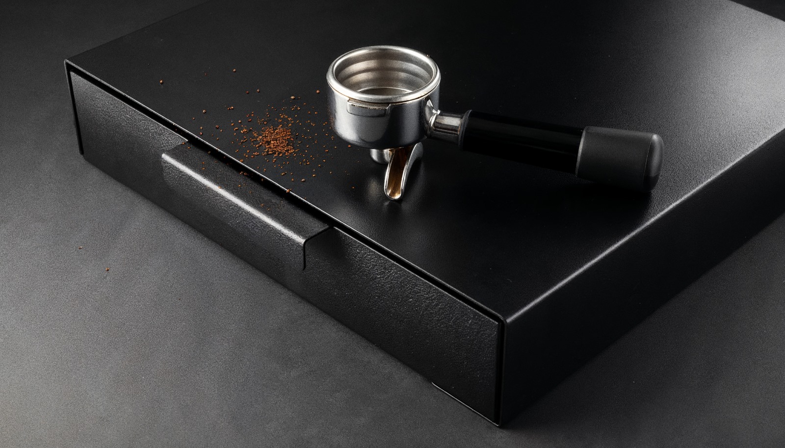 Tiroir avec rebord – fini le désordre après le café.